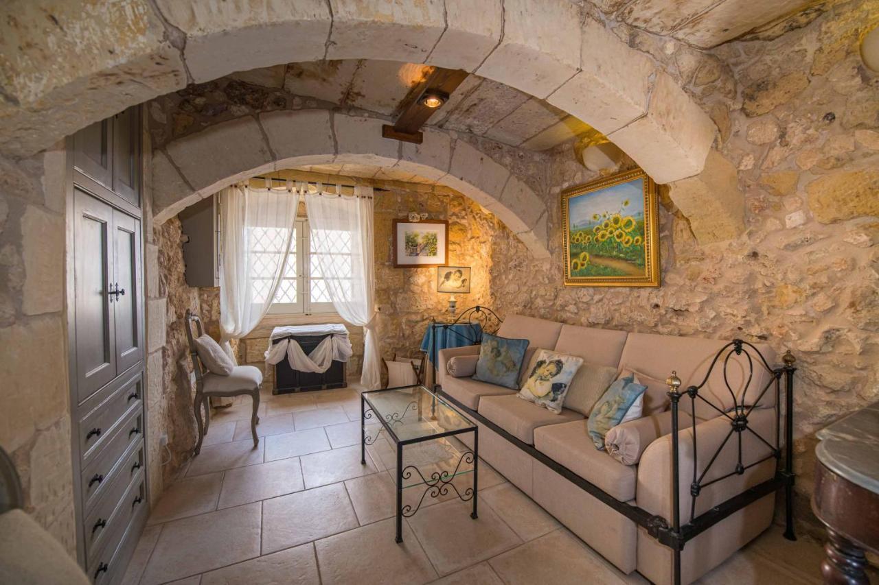 Ta' Kullarina Farmhouse With Private Pool In Island Of Gozo Βίλα Zebbug  Εξωτερικό φωτογραφία
